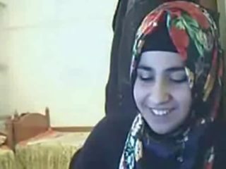 Vid - hijab kerida pagpapakita puwit sa webcam