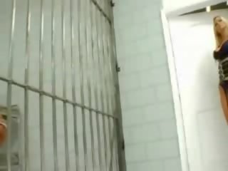 Дірочка дупи prisons має веселощі