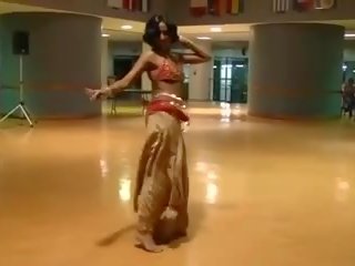 Andrilisa बेल्ली dancing- middle eastern रात