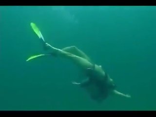 Scuba 成人 电影