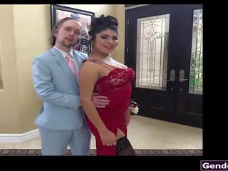 لاتينية الخبر بيت جرس مص جونسون و الشرجي موسع بواسطة prom تاريخ