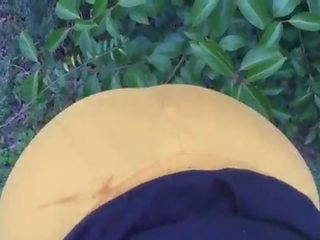 Ebony chick sucks on shaft outside of the park