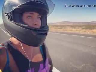 Felicity feline motorcycle stunner ridning aprilia i behå