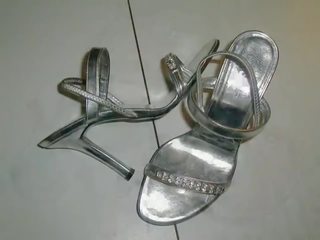 은 highheel sandal