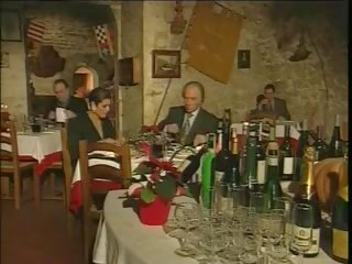 Elegant italština na vdávání podvod manžel na restaurant