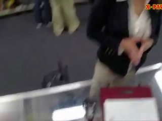 Big juggs woman fucked by pawnkeeper for a plane ticket