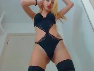 Sexy blonda camera web divinity cu corp și ciorapi scurti