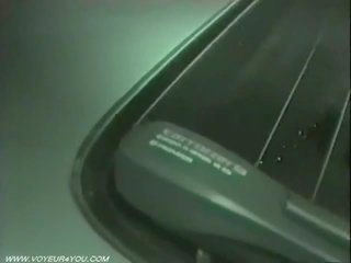 Gambar/video porno vulgar x rated klip di itu mobil adalah ditangkap oleh sebuah mata-mata kamera