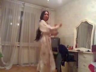 Ukranian adolescent dances