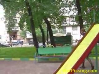 फ्लॅशर danger पर the playground