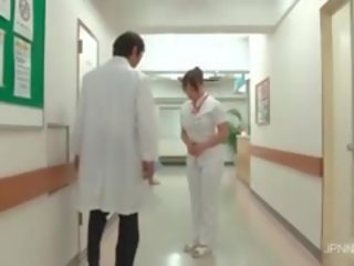 Randy och så fascinating asiatiskapojke sjuksköterska part1