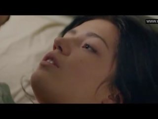 Adele exarchopoulos - toppløs kjønn film scener - eperdument (2016)