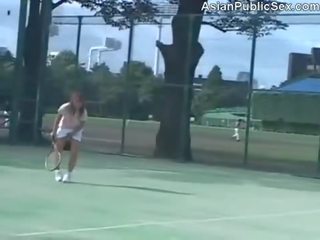 Asyano tenis court publiko pagtatalik klip