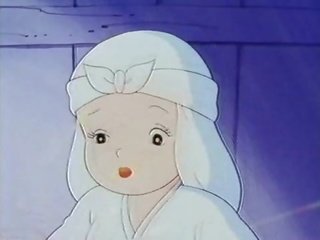 Nu l'anime nonne ayant cochon agrafe pour la première