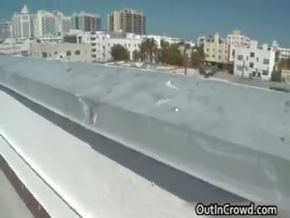 Kumpel erhält gazoo gefickt auf roof von gebäude