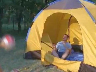 Warkoczyk 19yo teenie mający seks film w tent