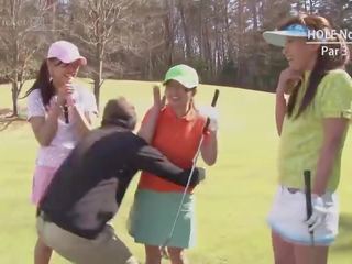 Erika hiramatsu mengambil dua clubs selepas golf -uncensored jav-