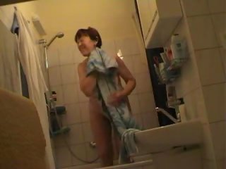 捷克语 成熟 摩洛伊斯兰解放阵线 jindriska 充分 裸体 在 浴室