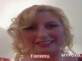 Blondinke milf dobi a velika črno penis usta analno