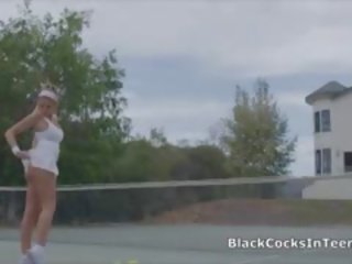 Bigtit suge bbc pe tenis tribunal