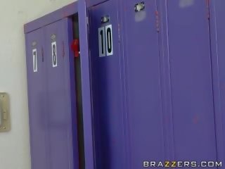 Fascinating big titted blonde gets nailed in the locker room