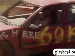 Demolition derby kanssa sedusive badass babes ja aseen shooting